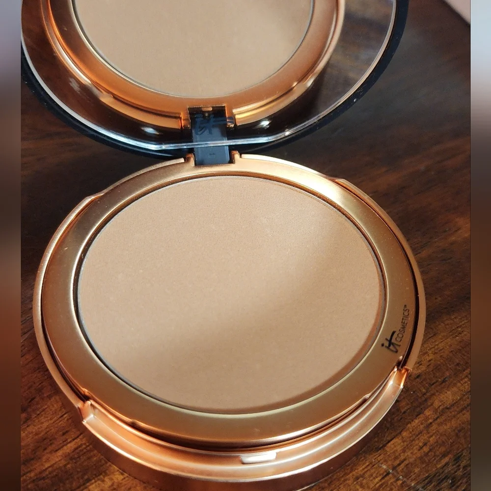 IT Cosmetics Bye Bye Pores Bronzer - Warm Orange